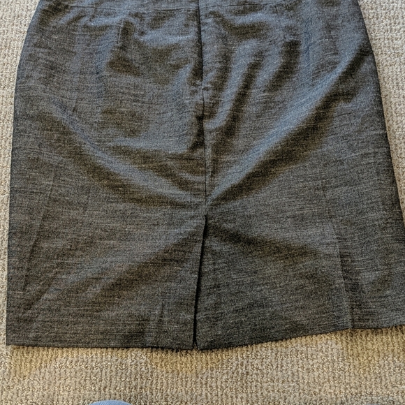 Ann Taylor Pencil Skirt - Picture 2 of 3